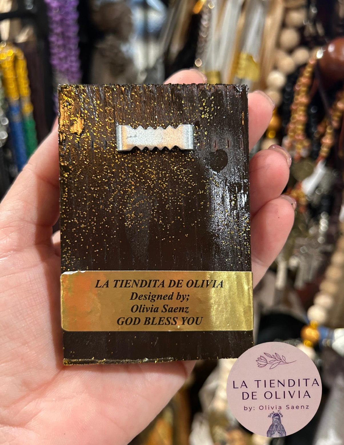 San Chárbel Mini Cuadrito de Madera
Medidas Aproximadas 2”x 3”
Elaborado y Diseñado por LA TIENDITA DE OLIVIA