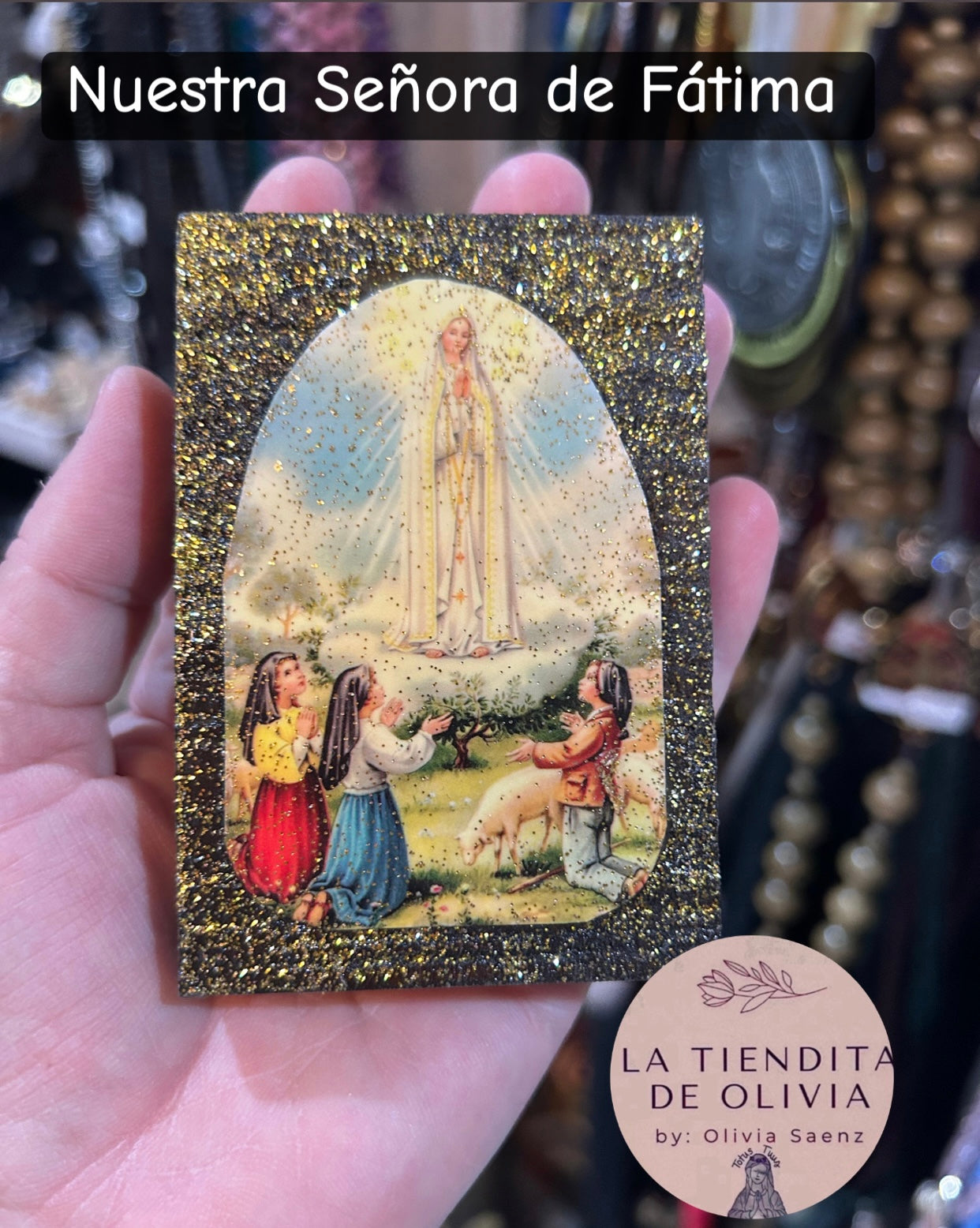 Nuestra Señora de Fátima Mini Cuadrito de Madera
Medidas Aproximadas 2”x 3”
Elaborado y Diseñado por LA TIENDITA DE OLIVIA