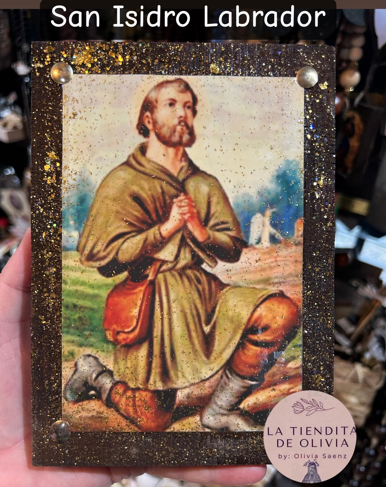 San Isidro Labrador. Cuadro de Madera
Medidas Aproximadas 5” x 7”
Elaborado y Diseñado por LA TIENDITA DE OLIVIA