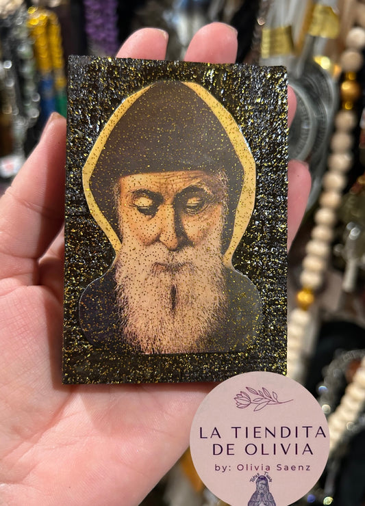 San Chárbel Mini Cuadrito de Madera 
Medidas Aproximadas 2”x 3”

Elaborado y Diseñado por LA TIENDITA DE OLIVIA