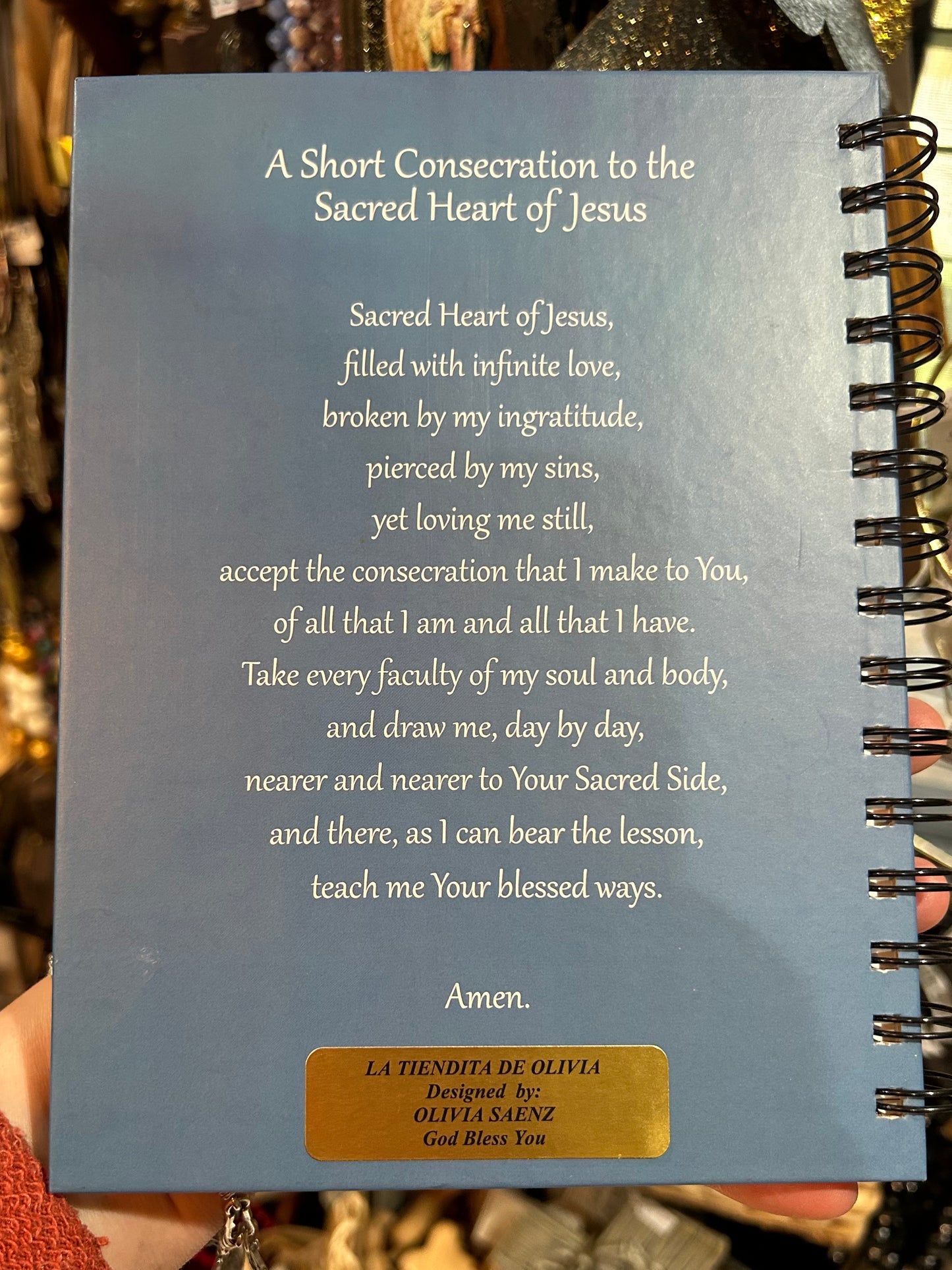 Sagrado Corazón❤️Journal Notebook
Hardcover/Spiral Bound/Paper
Size: 6 x 8" H
Includes 100 sheets of lined paper