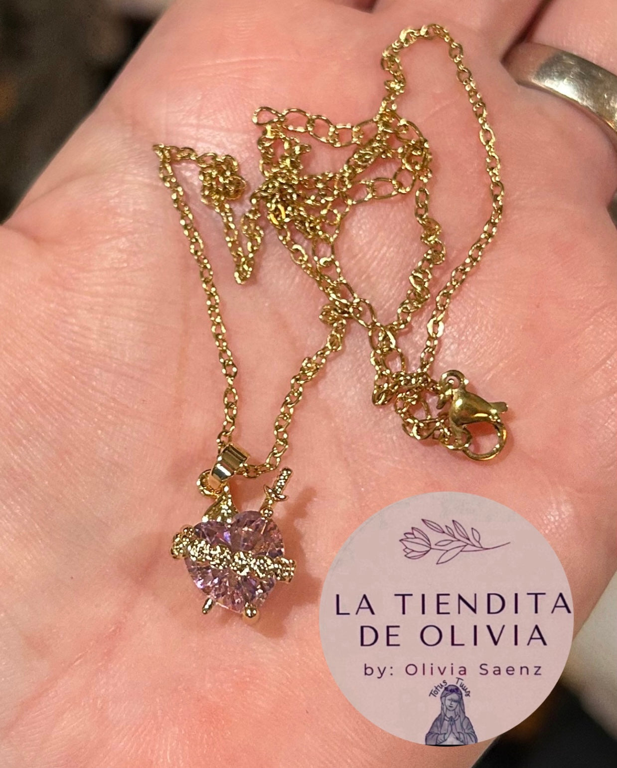 Immaculate Heart of Mary 💗 Pendant Necklace 18” long 
Stainless Steel Gold