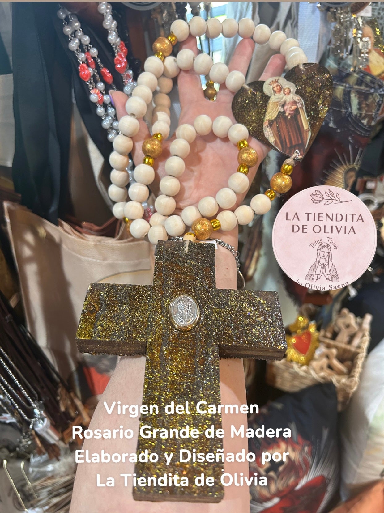 Virgen del Carmen                          Rosario Grande de Madera    Elaborado y Diseñado por La Tiendita de Olivia