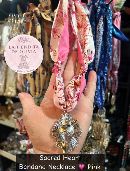 Sacred Heart Bandana Necklace 💗 Pink