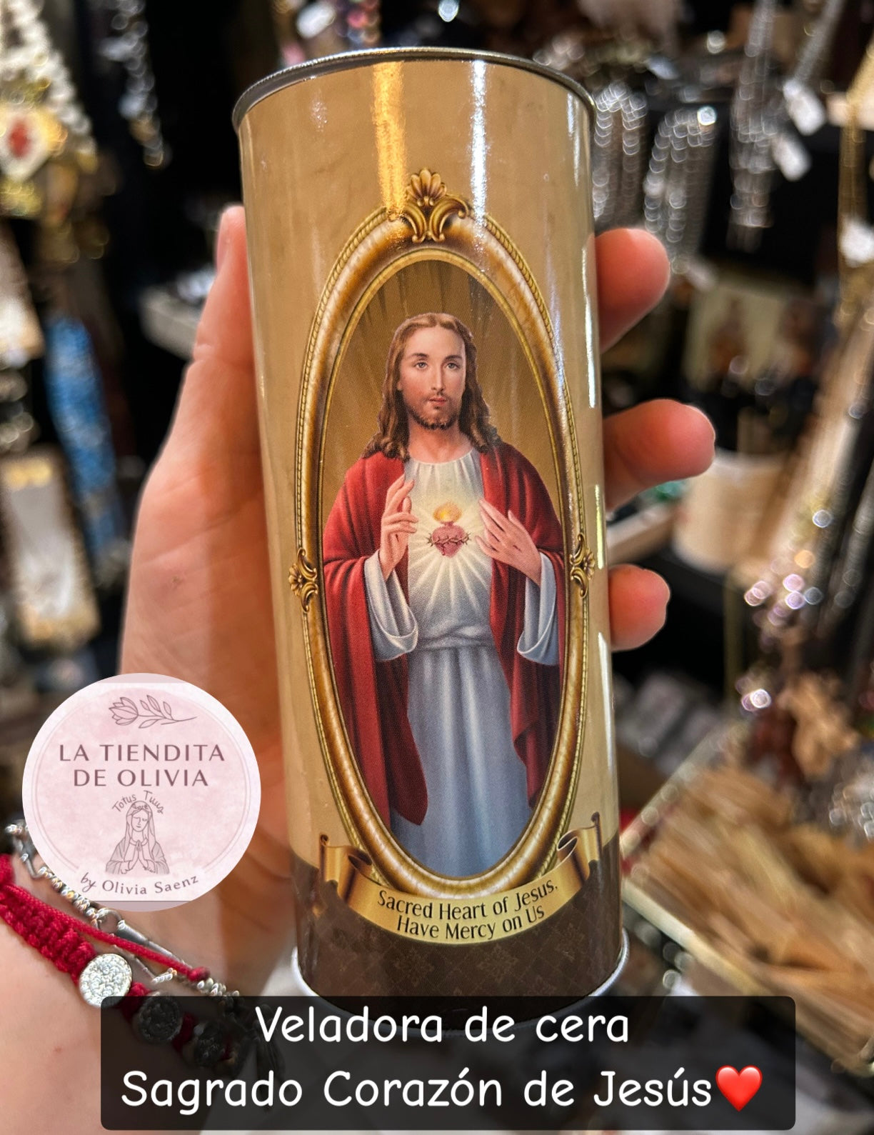 Veladora de cera ❤️
Sagrado Corazón de Jesús.               Sacred Heart ❤️